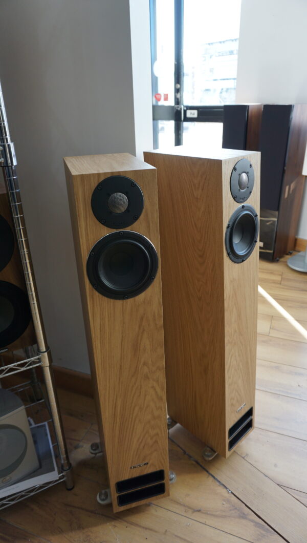 PMC Twenty 5 .23i Ex demo in light oak