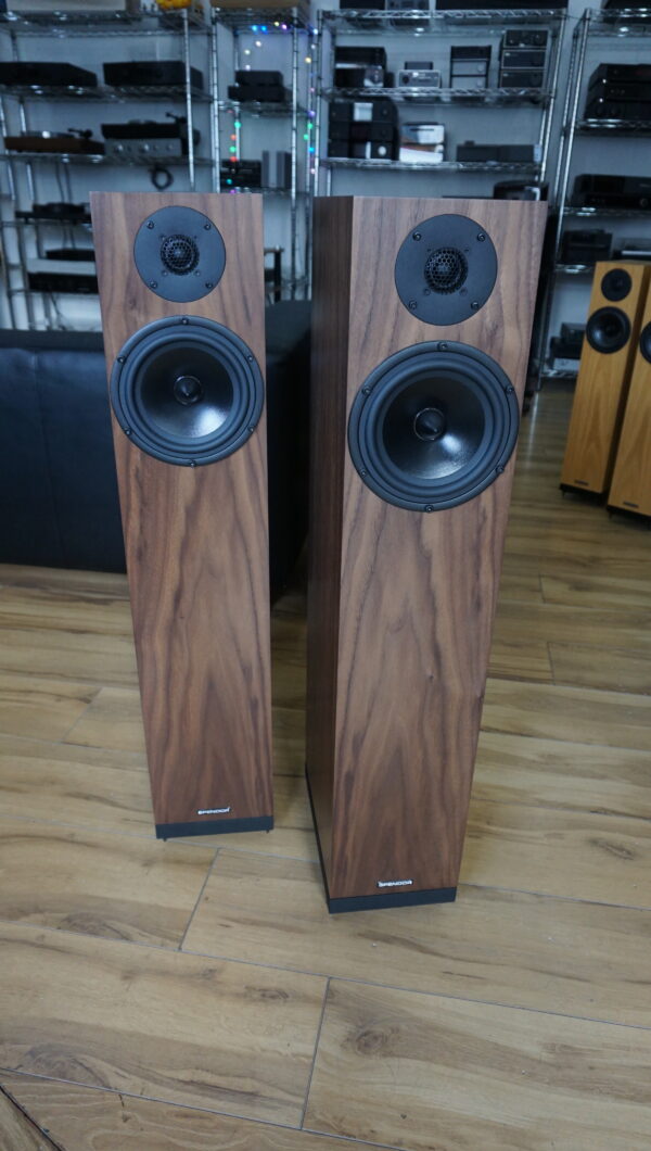 Spendor A7 Walnut Ex Demo