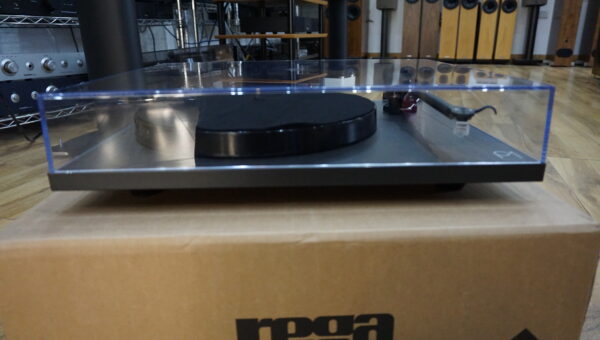 Rega P1 Soft Black used - Image 5