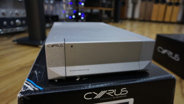 Cyrus PSX-R in Qsilver USED - Image 2