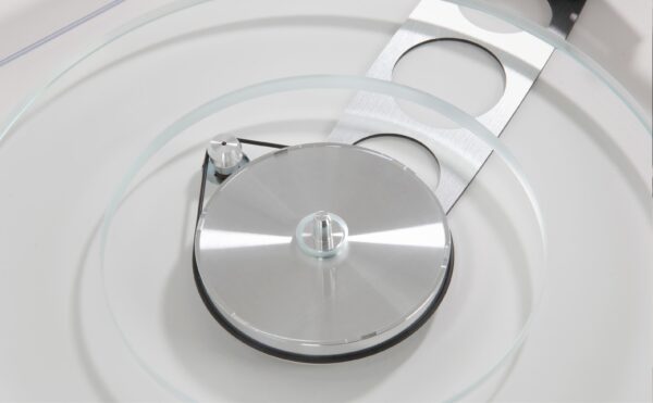 Rega P6 Turntable White Used (2 months old) - Image 3