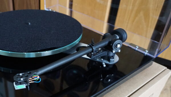 Rega P3 with Audio Technica VM95e Cartridge Used - Image 4