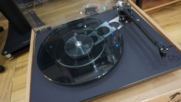 Rega P6 with Ortofon 2M Black Used - Image 3