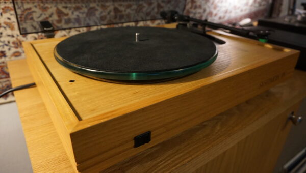 Systemdek 11X turntable with Systemdek Arm and AT VM95E cartridge Used - Image 3