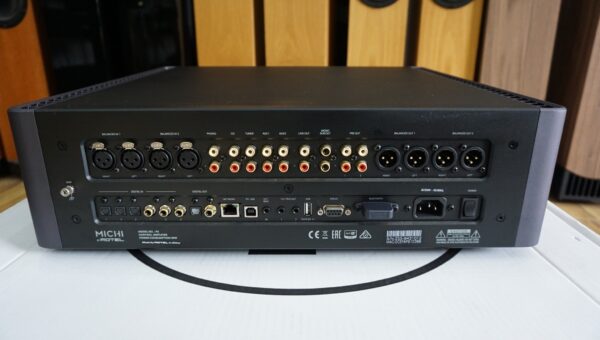 Michi (Rotel) P5 pre-amp DAC Used - Image 5