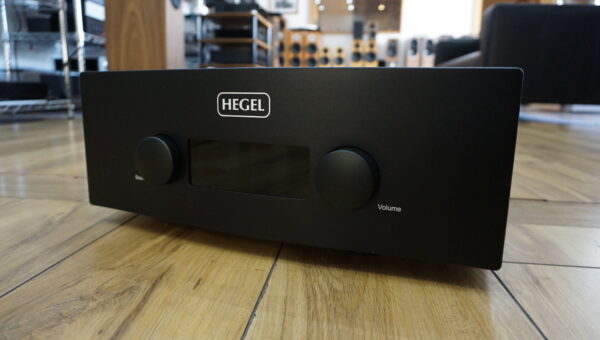 Hegel H390 amplifier/streamer/DAC used