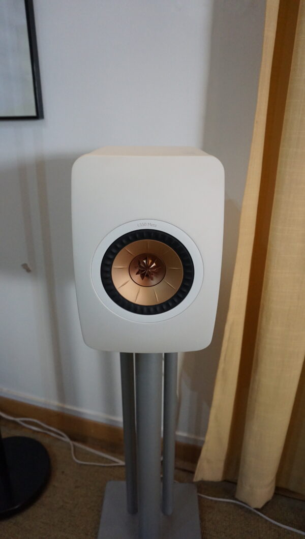 Kef LS50 meta speakers in white USED - Image 3