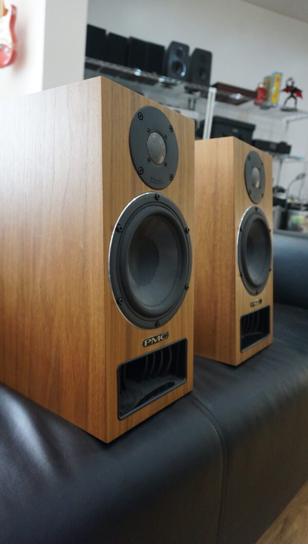 PMC Twenty5 .22i walnut USED - Image 5