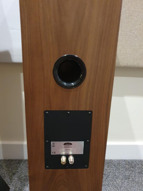 Neat Orkestra speakers in walnut USED - Image 2