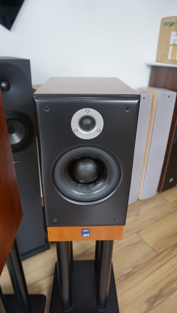 ATC SCM19 speakers & stands Used - Image 4
