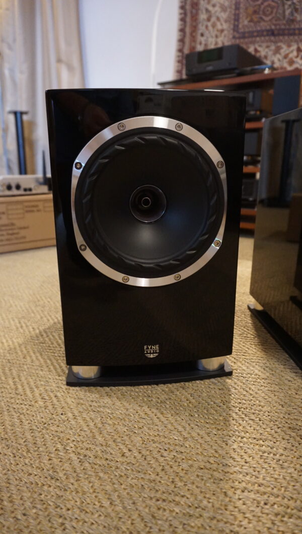 Fyne F500SP in gloss black Used - Image 2