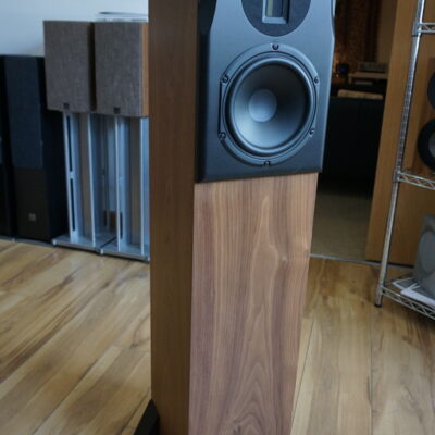 Neat Orkestra speakers in walnut USED