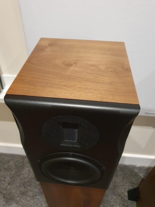 Neat Orkestra speakers in walnut USED - Image 5