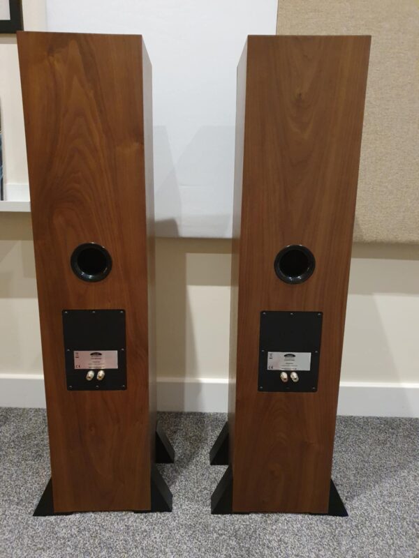 Neat Orkestra speakers in walnut USED - Image 6