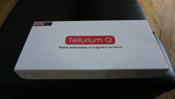 Tellurium Q Black 2 x 2.5m lengths terminated USED
