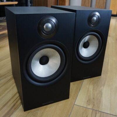 B&W 606 loudspeakers (compact) Used