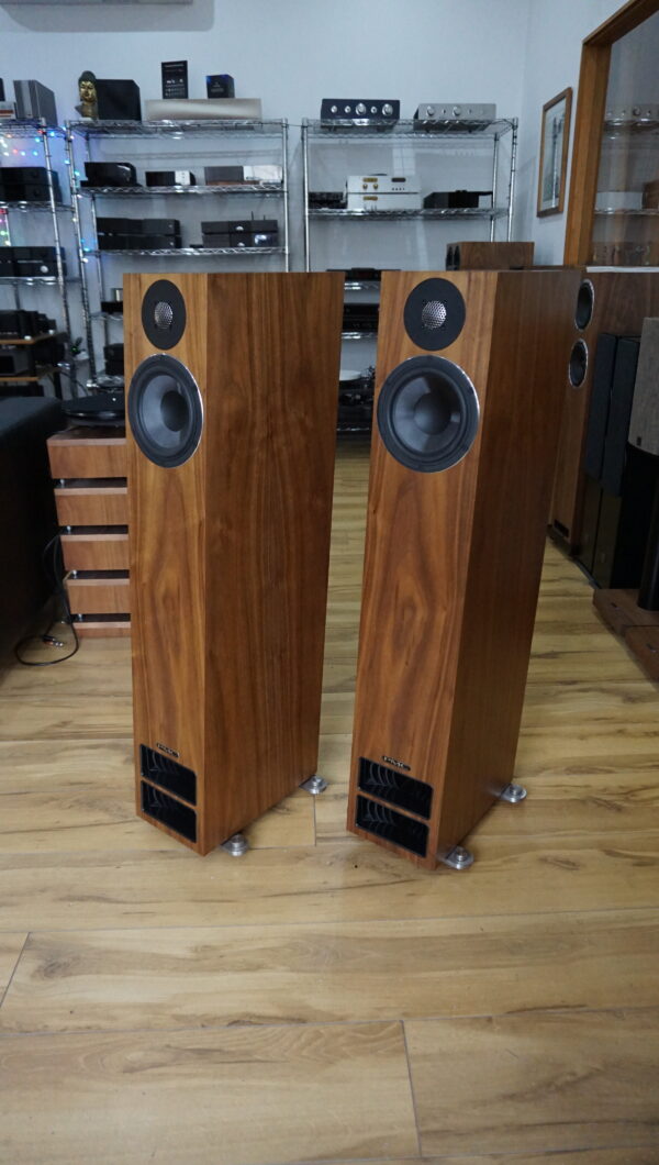 PMC Twenty5 .24 in walnut USED - Image 4