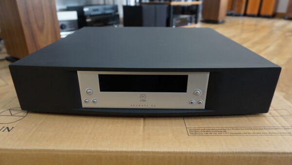 Linn Akurate DS Streamer with Dynamik Power supply USED