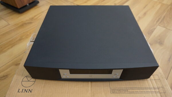 Linn Akurate DS Streamer with Dynamik Power supply USED - Image 4