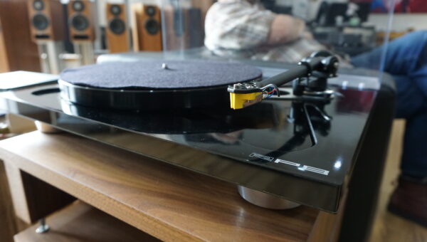 Rega RP8 turntable Used - Image 6