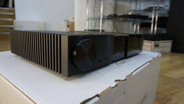Naim Audio NSC-222 Streamer/DAC/Pre-amp Used - Image 2