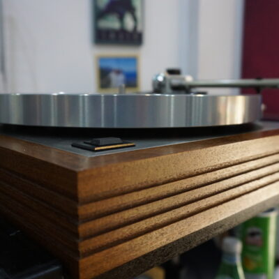 Linn LP12 Greaves fluted plinth with Ittok & with Karousel bearing
