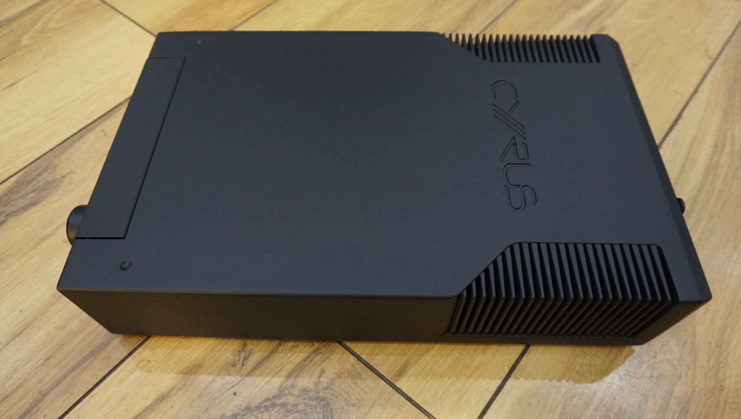 Cyrus i9 XR integrated amp Used Black - Image 4