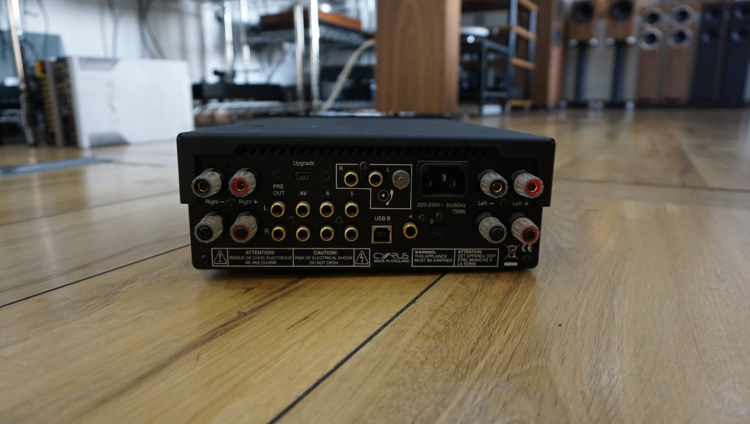 Cyrus One HD amplifier used - Image 6