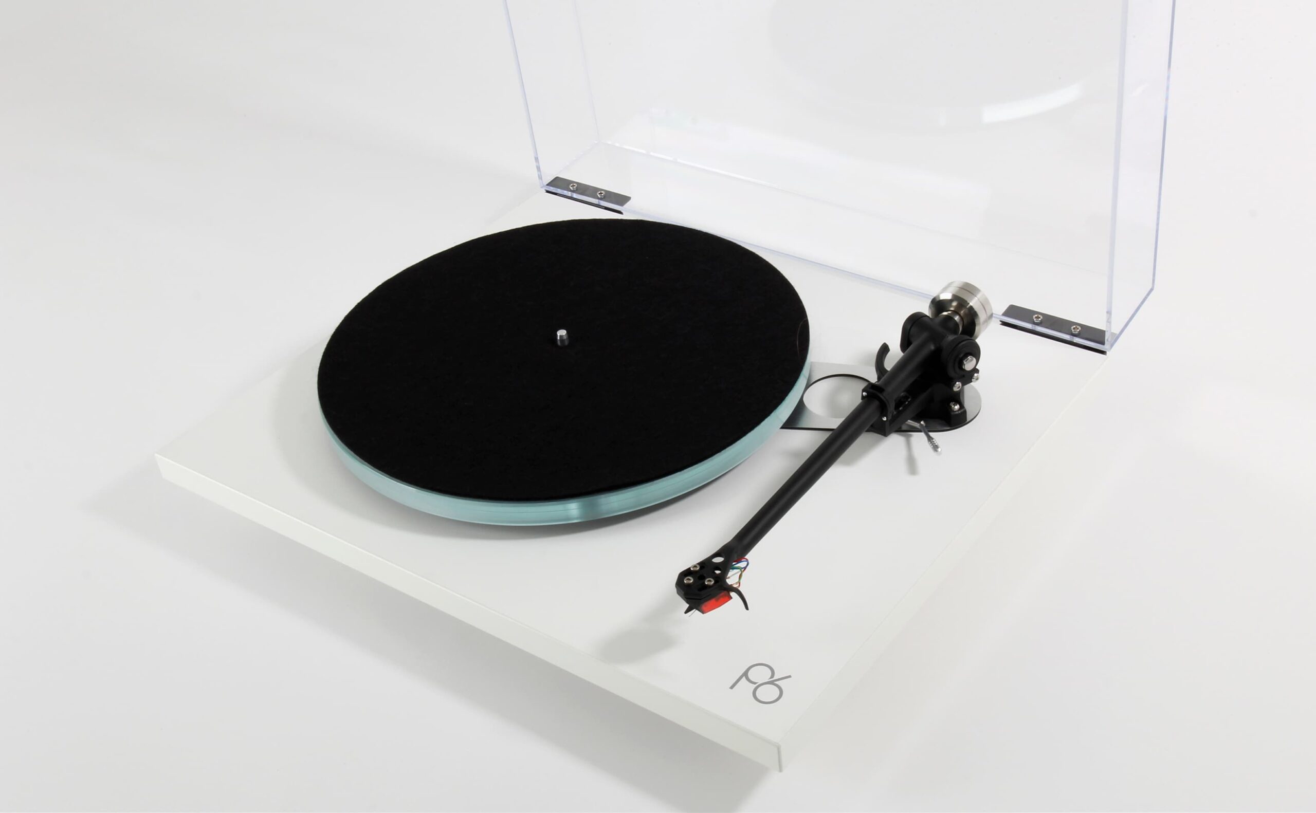 Rega P6 white