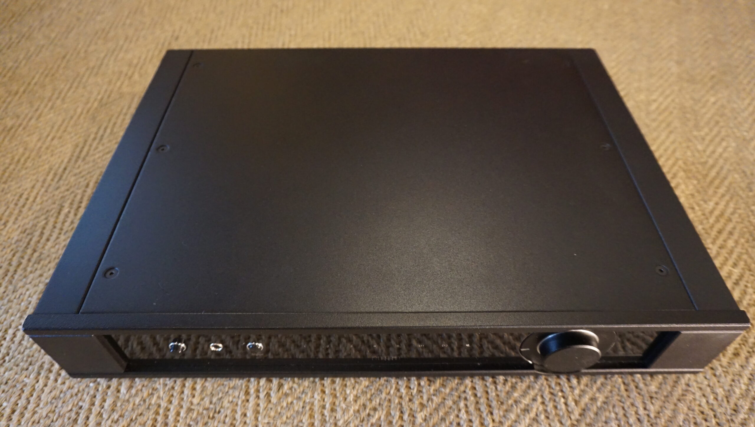 Rega Elicit Mk5 Amplifier Used - Image 3