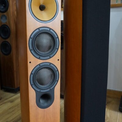Bowers & Wilkins 804s floor standing speakers in cherry USED Collection only