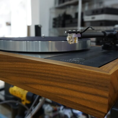 LINN LP12 in walnut (read for spec)