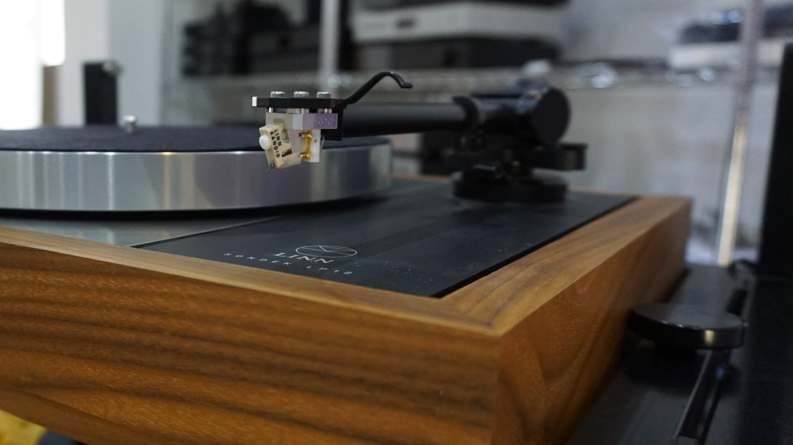 LINN LP12 in walnut (read for spec) - Image 5