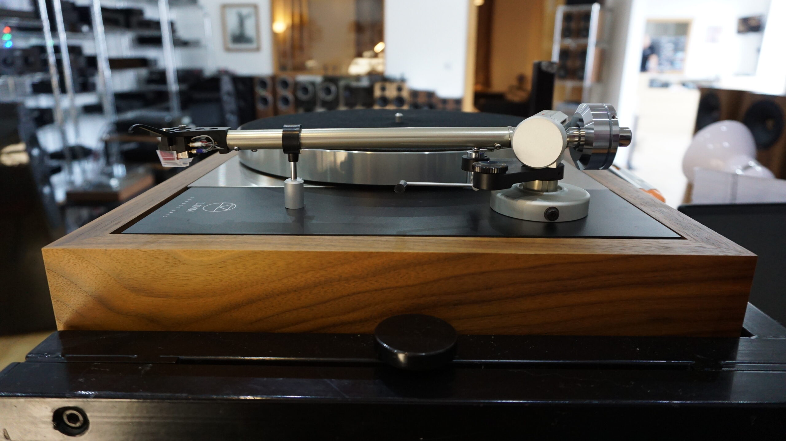 LINN LP12 in walnut (read for spec) - Image 8