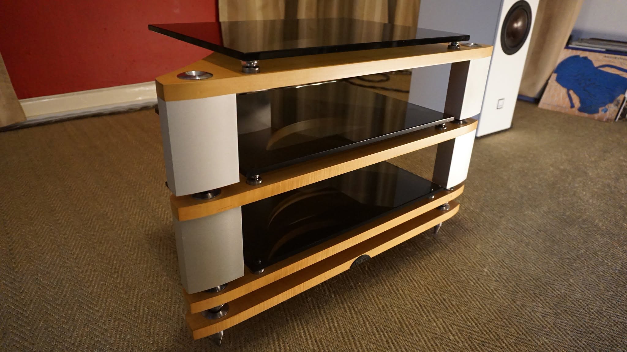 Used Naim Audio Frame. In maple. Base plus two standard levels.