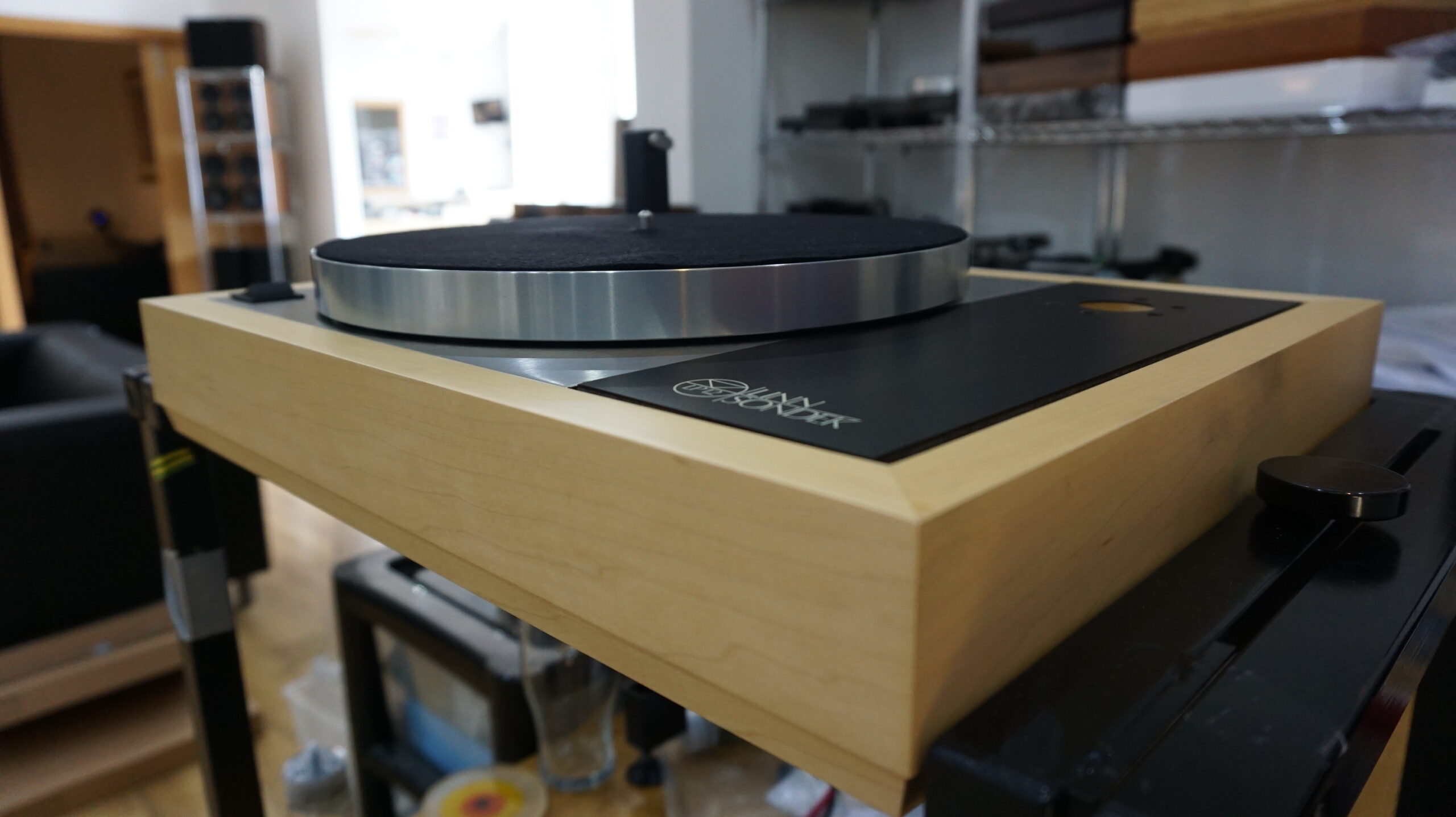 Linn LP12 in maple. No tonearm. Used/new - Image 2