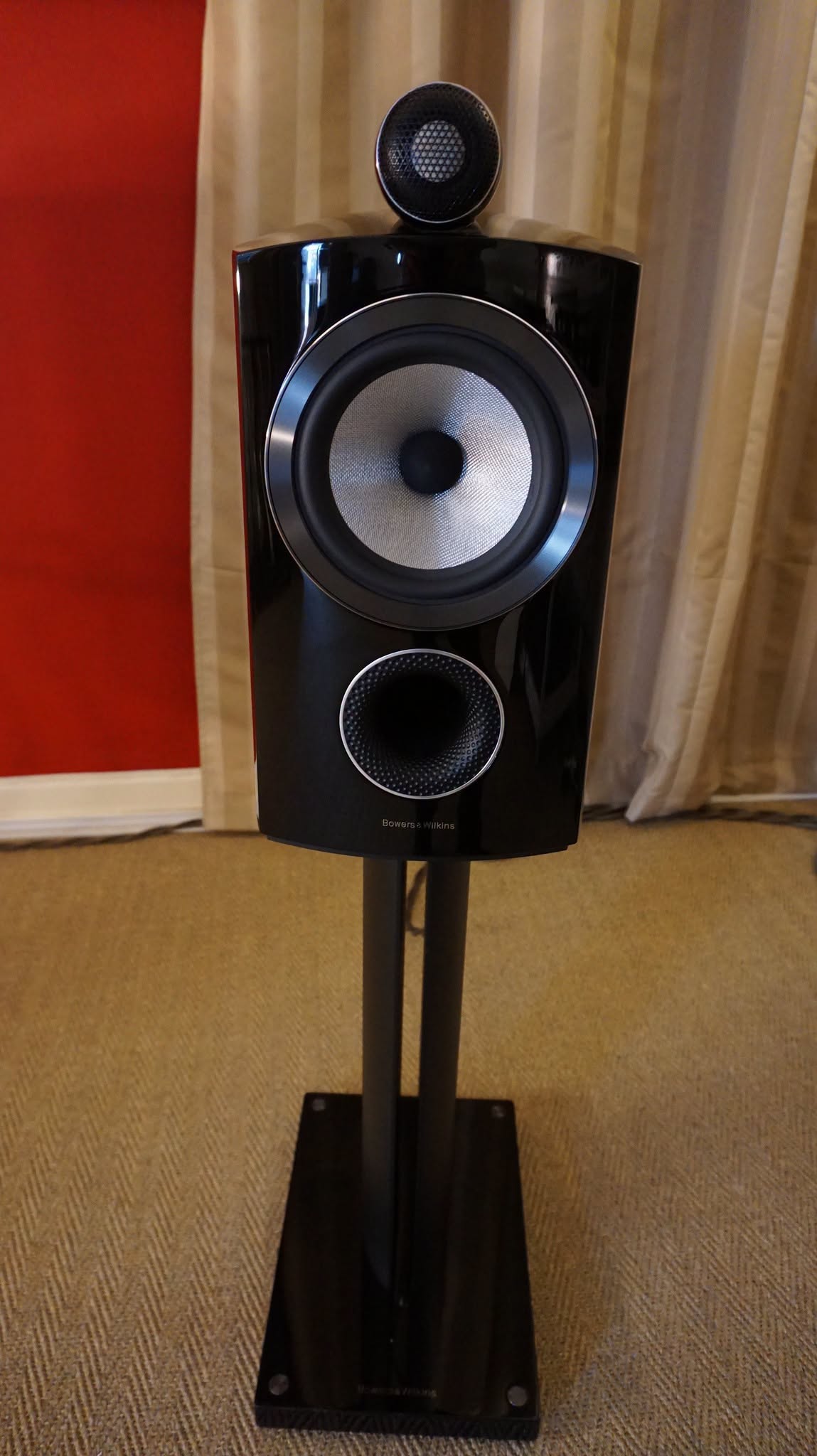Bowers & Wilkins 805D3 in gloss black with stands Used